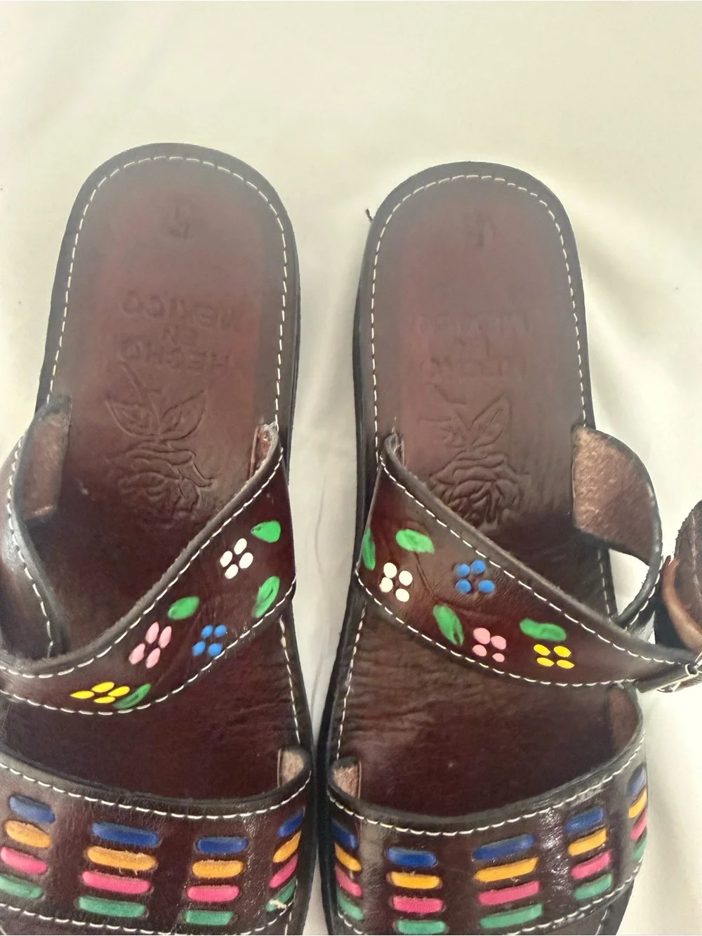 N/A comfortable brown